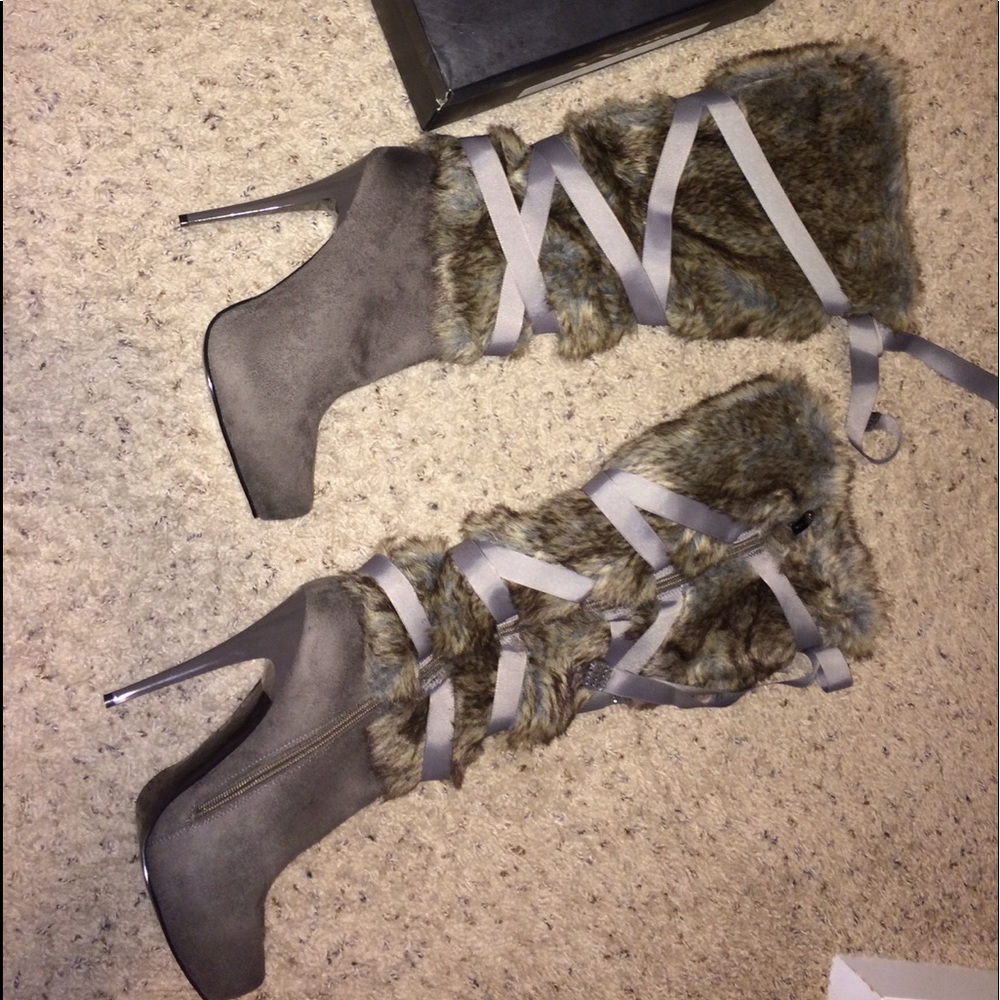 Nina henriq fur boots